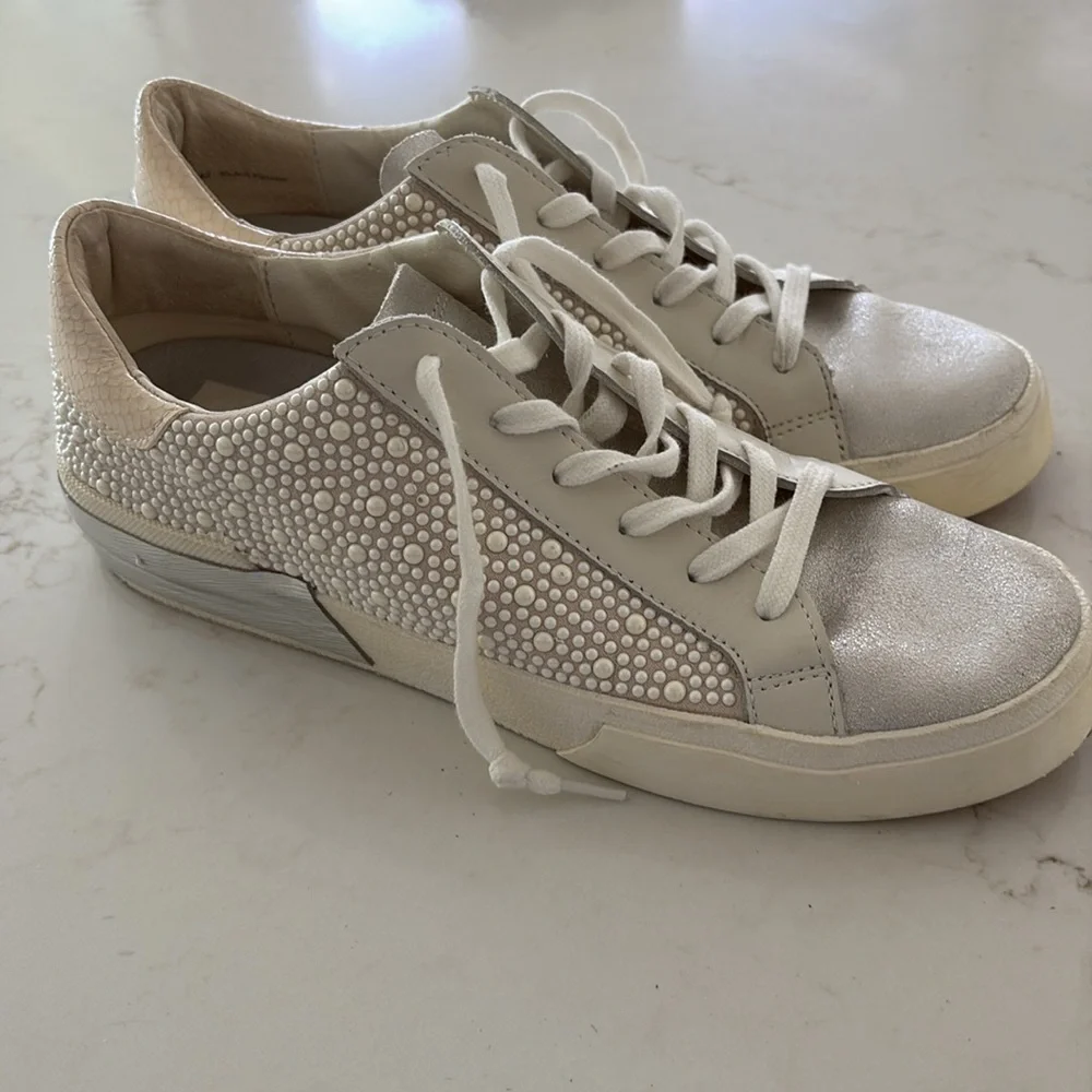 Dolce Vita White Silver Embellished Low-Top Sneakers